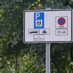 Diese Schilder stehen seit 2020 an etlichen Parkplätzen im Nationalpark. Wohnmobilfahrer nutzen bitte die dafür ausgewiesenen Flächen in den Ortschaften am Rande des Schutzgebietes.